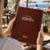 Classic Brown – kožni meni sa ušivenim koricama