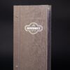 Classic Line – braon meni sa metalnim detaljima